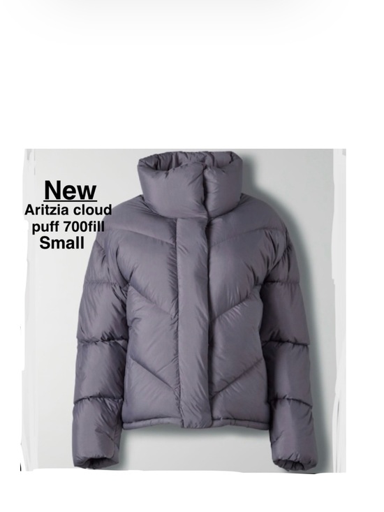 Aritzia Jackets & Blazers - Aritzia Wilfred  The Cloud Puff Size Small grey/purple or grape mist ⭐️⭐️⭐️⭐️
